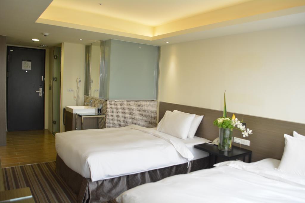 De Reve Express Hotel Chiayi Exterior foto