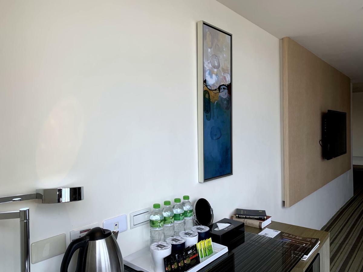 De Reve Express Hotel Chiayi Exterior foto